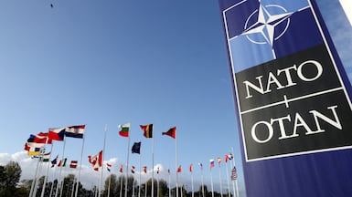 FILE PHOTO: FILE PHOTO: Flags wave outside the Alliance headquarters ahead of a NATO Defence Ministers meeting, in Brussels, Belgium, October 21, 2021. REUTERS / Pascal Rossignol / File Photo / File Photo