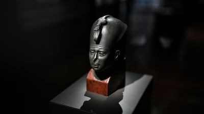 Gold pieces, granite statues, papyrus works and sarcophagi represent the millennia-old epics of King Piye and his successors.