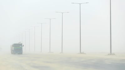 Extreme winds created sand storm conditions in the Emirates. Low visibility forced drivers to take extra caution while commuting.