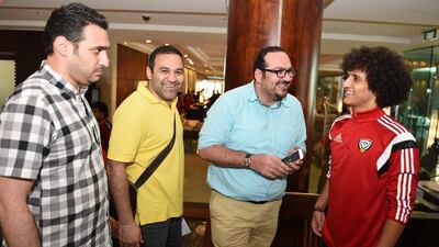 Omar Abdulrahman in discussion with fans.