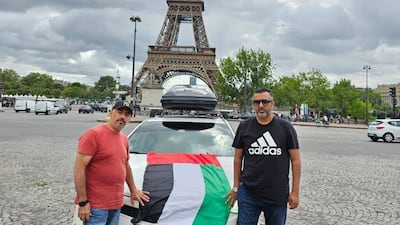 They stopped off to see the sights of Paris