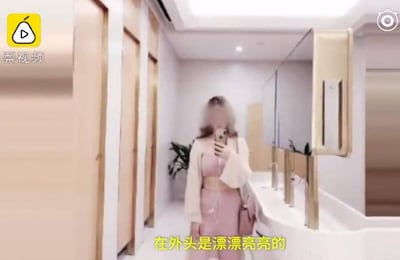 Lisa Li is known for posting glamorous images to her 1.1 million followers. Courtesy The Pear