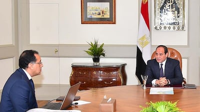 Egyptian president Abdel Fattah El Sisi discusses the attack on Al Rawda mosque in North Sinai with housing minister and interim prime minister Mustafa Madbuly in Cairo on on November 25, 2017. Egyptian Presidency via Reuters