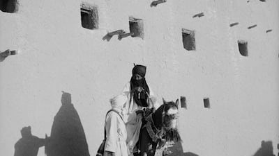 The Sultan of Agadez, in the courtyard of the Mosque, Agadez, December 1972. Courtesy Royal Geographical Society