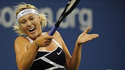 Maria Sharapova eased her way into the second round by losing just three games against Tsvetana Pironkova.