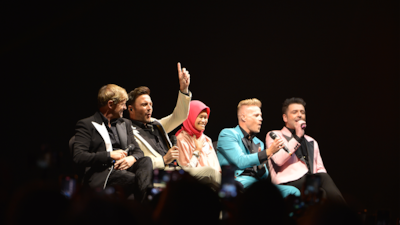 Dian has been a fan of the group since 1999 when she first heard their song 'Swear It Again'.