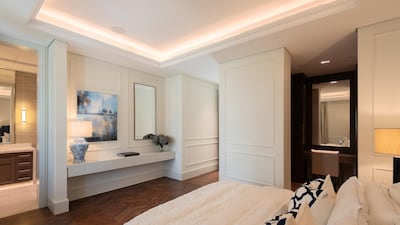 A generously-sized bedroom. Courtesy Luxhabitat Sotheby's International Realty
