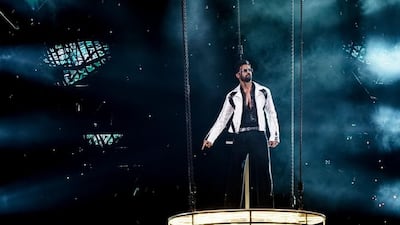 Bollywood star Vicky Kaushal makes a grand entry for his performance