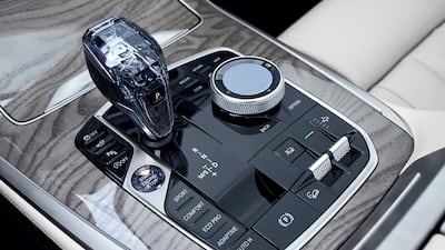 The X7's gearstick arrangement.