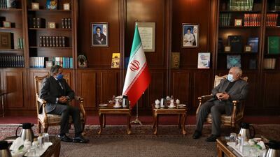 Director General of International Atomic Energy Agency, IAEA, Rafael Mariano Grossi, left, and Iran's Foreign Minister Mohammad Javad Zarif at a meeting in Tehran, Iran, Tuesday, August 25. Vahid Salemi / AP