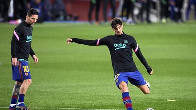 Barcelona winger Francisco Trincao is set to sign for Premier League Wolves on a season-long loan.