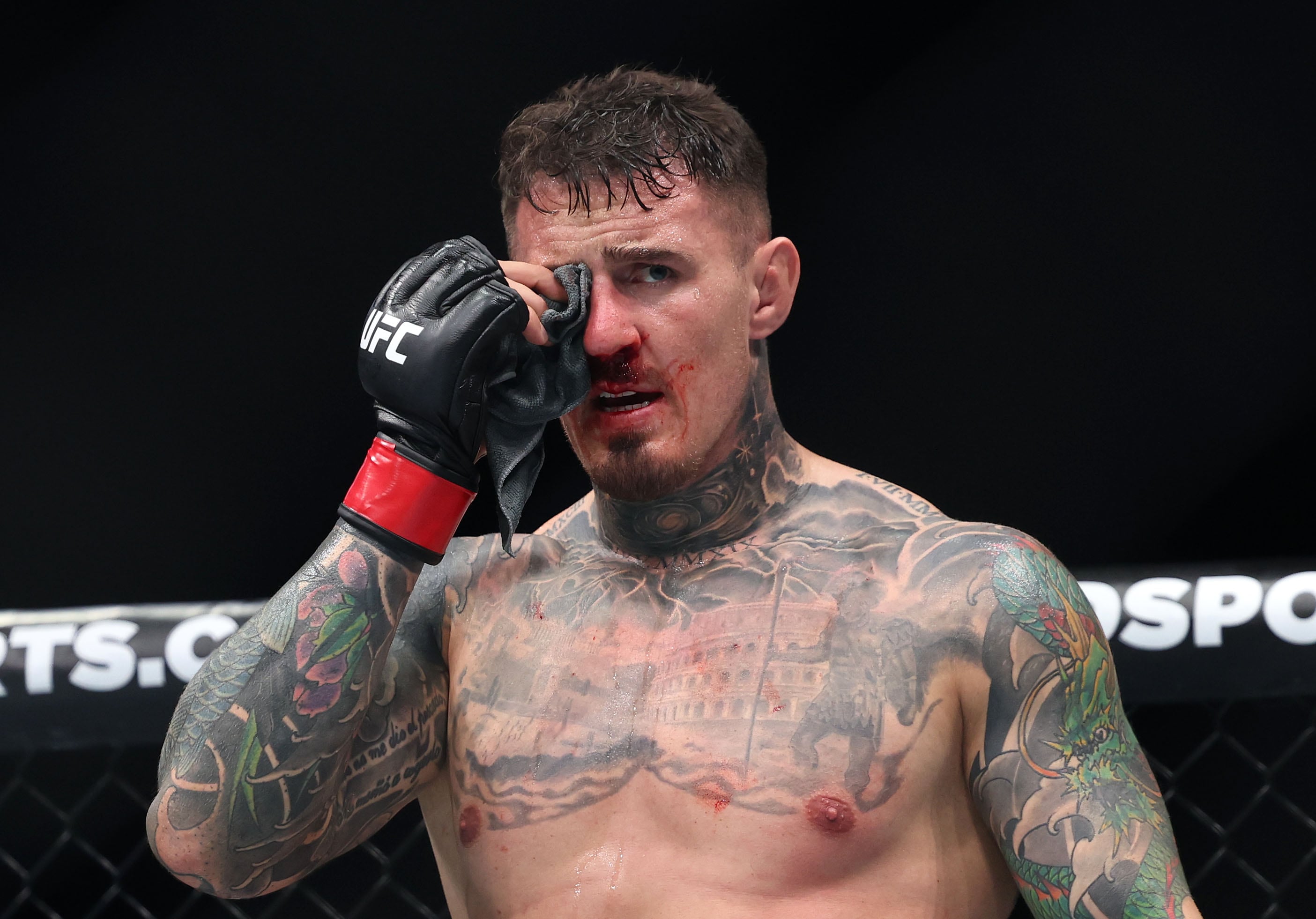 Tom Aspinall suffered eye damage leading to a no contest.
