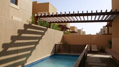 Al Raha Gardens villas: Q3 no change. 3BR - Dh160-190,000. 4BR - Dh190-230,000. 5BR - Dh250-320,000. Q3 2013-Q3 2014 no change. Philip Cheung / The National