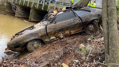 A car pulled out of a creek in Chambers County of Alabama, US, is that of Kyle Clinkscales, who disappeared 45 years ago. Photo: Troup County Sherriff's Department