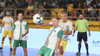 Dubai, United Arab Emirates - September 27th, 2017: The Premier Futsal finals will feature football legends from across the globe. Bengaluru v Chennai. Chennai's Hernan Crespo and Bengaluru's Paul Scholes. Wednesday, September 27th, 2017 at Al Wasl Sports Club, Dubai.