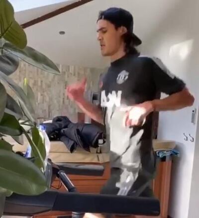 Instagram/ @cavaniofficial21