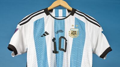 The shirt worn by Messi during Argentina's group stage match against Saudi Arabia. Photo: Sotheby's