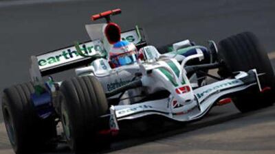 Carlos Slim has distanced himself from a takeover of Honda but the F1 team still hope to be on the grid in Melbourne.