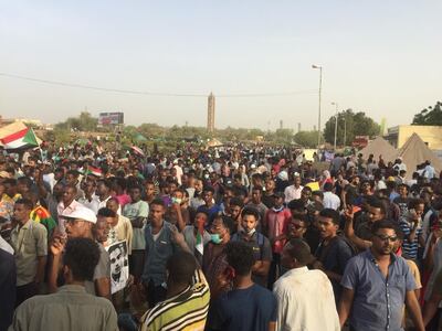 Sudanese protesters rally in front of the military headquarters in Khartoum. AFP