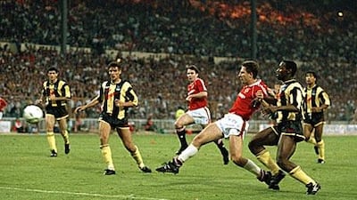 Lee Martin, second right, maraudes forward to score the winning goal for Manchester United in the 1990 FA Cup final replay.