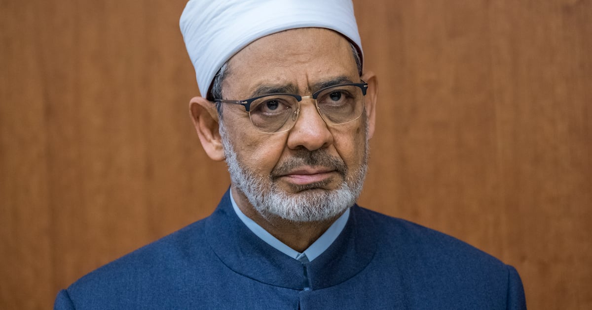 Die ägyptische Al-Azhar-Universität fordert ein Vermittlungskomitee zur ...