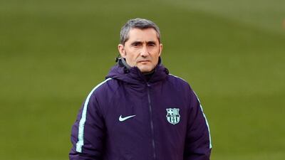 Champions League - FC Barcelona Training - Old Trafford, Manchester, Britain. Barcelona coach Ernesto Valverde during training. Reuters