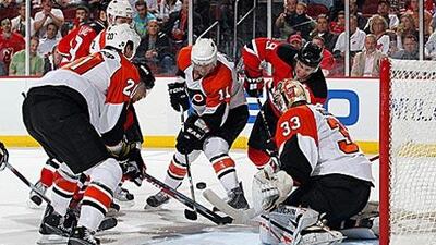 The Philadelphia Flyers finished off the New Jersey Devils in five games to advance.
