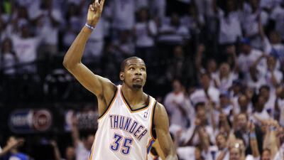 No 9 Athlete: Kevin Durant, basketball player, Oklahoma City Thunder. Country: USA. League: NBA. Twitter: @KDTrey5, 8.7 million followers. (Photo: Sue Ogrocki / AP)