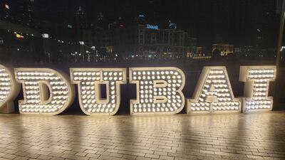 The Samsung Galaxy Z Fold4 is able to process lights in dark conditions without much noise or reflection.