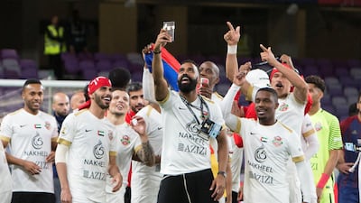 Shahab Al Ahli Dubai players talke selfies.