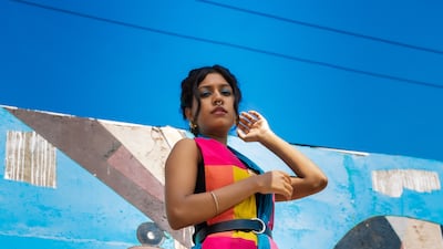 A belt is a trendy and stylish way to hold the sari in place. Photo: Six Yards Plus