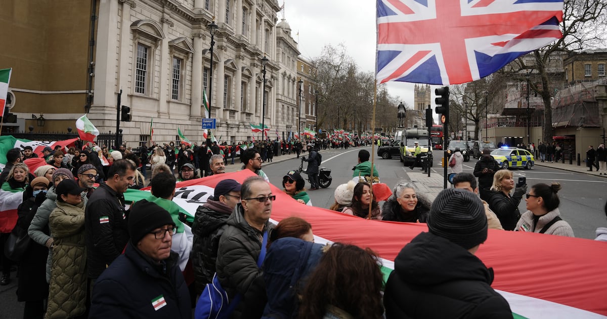 Iranian opposition figures meet in London to form 'Iran Freedom Congress' | The National