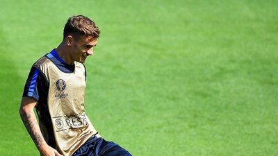 France forward Antoine Griezmann controls the ball during a training session in Clairefontaine-en-Yvelines, southwest of Paris, on July 2, 2016, on the eve of the Euro 2016 quarter-final football match between France and Iceland. Franck Fife / AFP