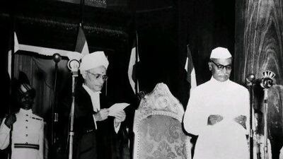 India’s new president Rajendra Prasad (right) and chief justice Patangali Shastri take their oaths of office in front of the Indian Parliament in New Delhi, on January 26, 1950.