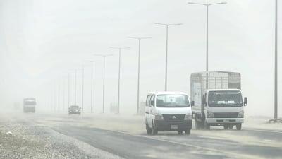 Extreme winds created sand storm conditions in the Emirates. Low visibility forced drivers to take extra caution while commuting.