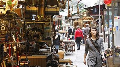 Jessica Au, born in Hong Kong, heads to the Western District to find lively markets and glimpses of the city's past.