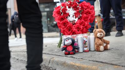 Makeshift shrines to those killed in Chicago, Illinois, by gun violence is a common sight. Getty / AFP