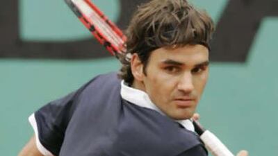 Federer did not offer Vacek a single break point and obtained key breaks of serve himself in the 12th game of the first set and the eighth game of the second.