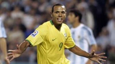 Brazil's Luis Fabiano celebrates after scoring his team's second goal against Argentina in Rosario.
