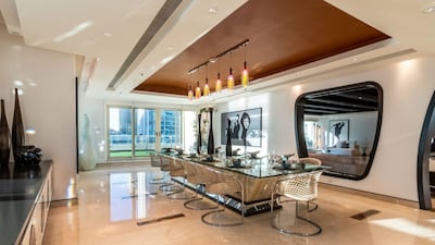 A contemporary dining area. Courtesy Allsopp & Allsopp