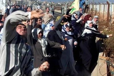 Protesters during the second intifada in 2000 / AFP