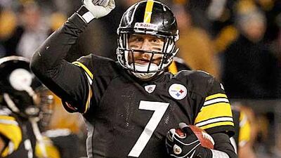 Ben Roethlisberger celebrates Pittsburgh's win over the New York Jets on Sunday.
