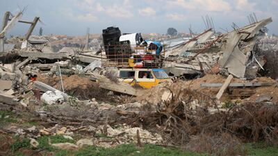 Displaced Palestinians cross the Netzarim corridor as they make their way to northern Gaza. AFP
