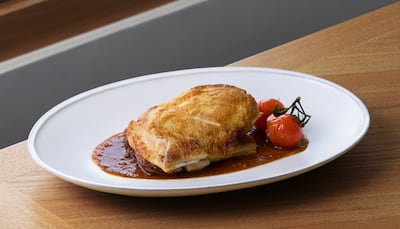 The chicken Thai pepper is juicy and blends well with the black pepper sauce. Photo: SEA Bistrot