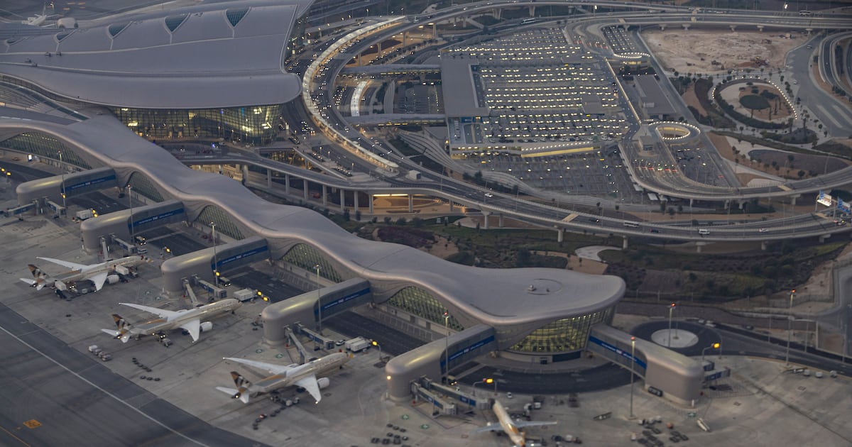 Welche Flüge sind am Flughafen Dubai und am Flughafen Abu Dhabi gestrichen oder verspätet? Welche Flüge sind am Flughafen Dubai und am Flughafen Abu Dhabi gestrichen oder verspätet?