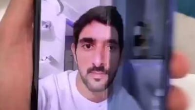 Stage two: The phone mid-fold. Photo: Instagram/Faz3