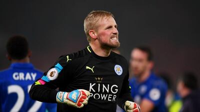 Kasper Schmeichel of Leicester City celebrates after the final whistle during the Premier League match between Stoke City and Leicester City at Bet365 Stadium on December 17, 2016 in Stoke on Trent, England. Michael Regan / Getty Images