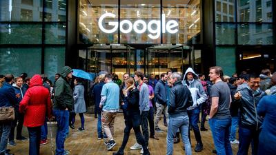 Google staff stage a walkout at the company's UK headquarters in London on November 1, 2018 as part of a global protest. AFP