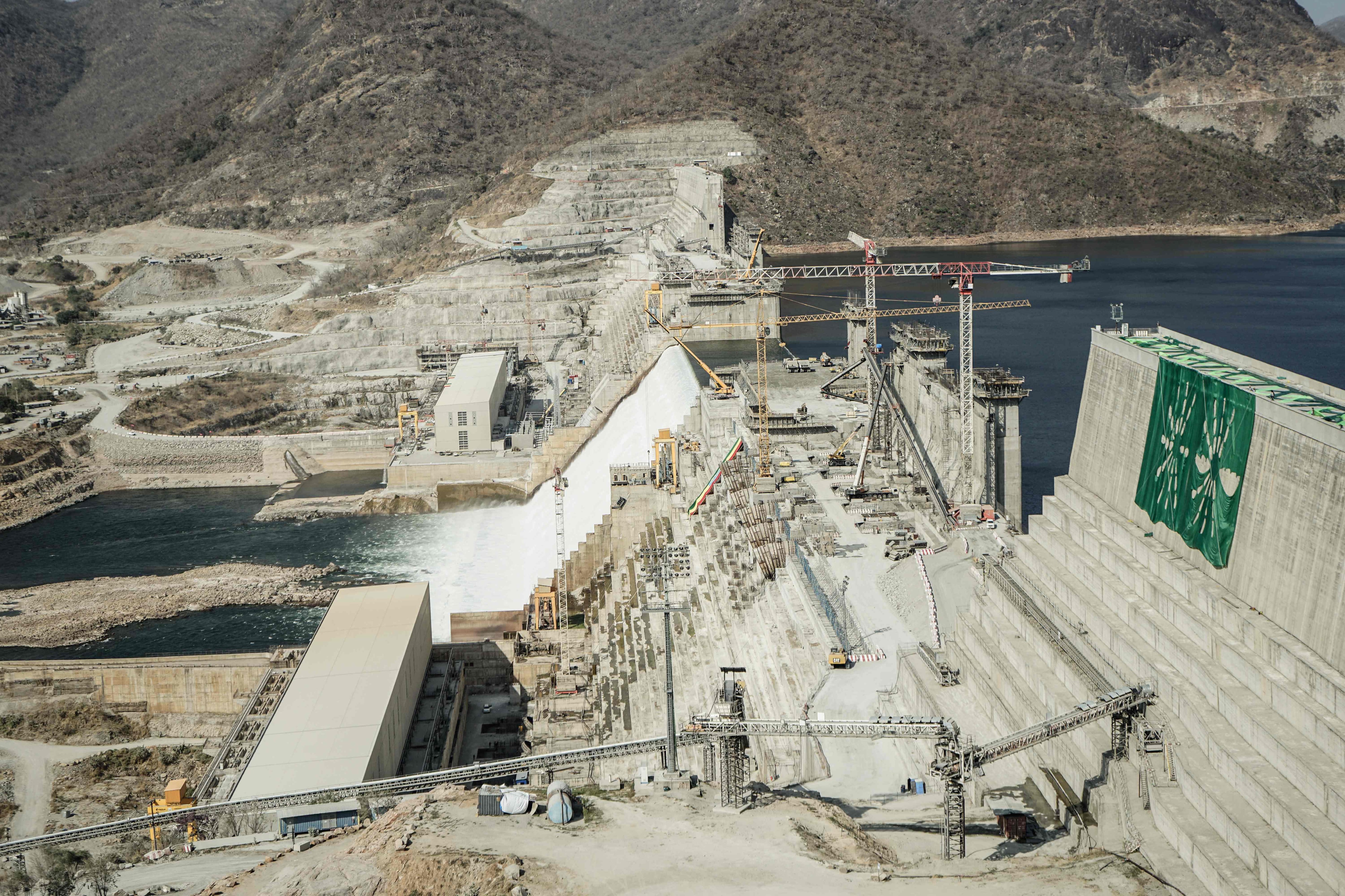 Egypt clears 1.4k Nile encroachments to boost water flow