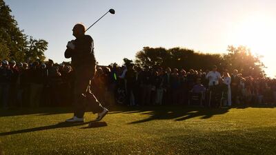 Honorary starter US golfer Jack Nicklaus tees off to begin Round 1 of the 80th Masters Golf Tournament at the Augusta National Golf Club on April 7, 2016, in Augusta, Georgia. / AFP / Jim Watson